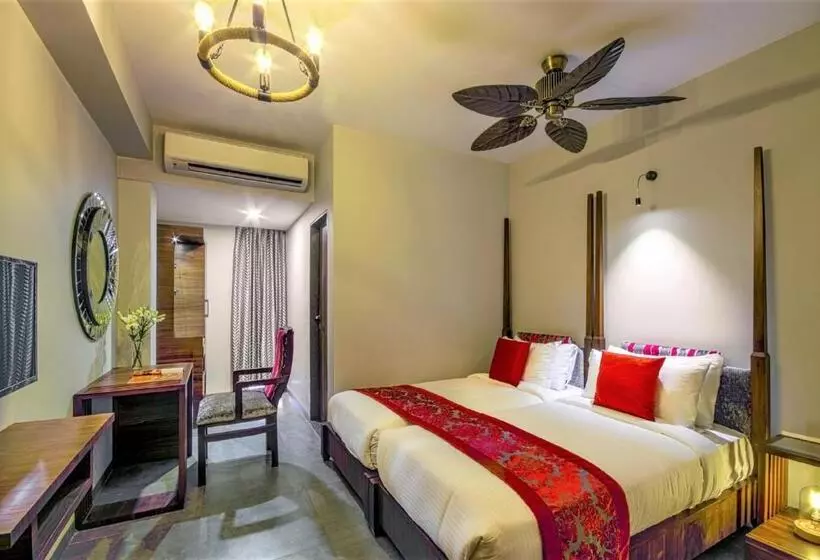 Hotel Zense Candolim