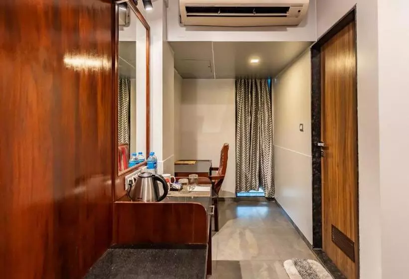 Hotel Zense Candolim