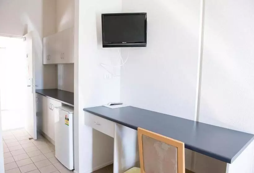 Мотель Capella Coach Inn