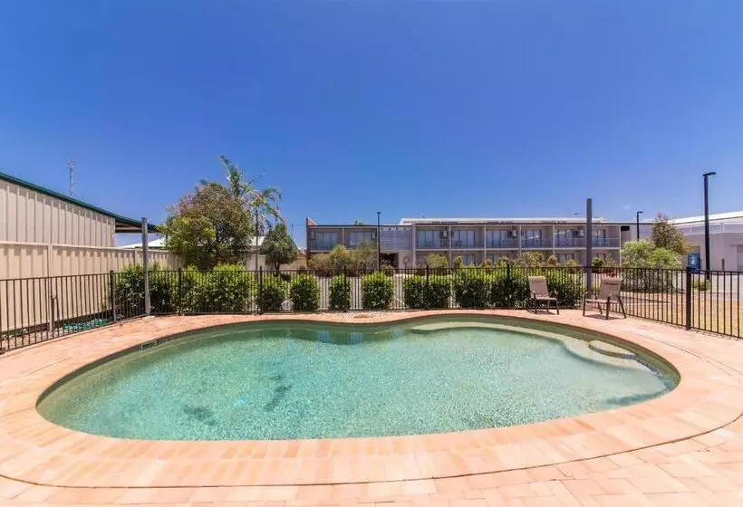 Мотель Capella Coach Inn