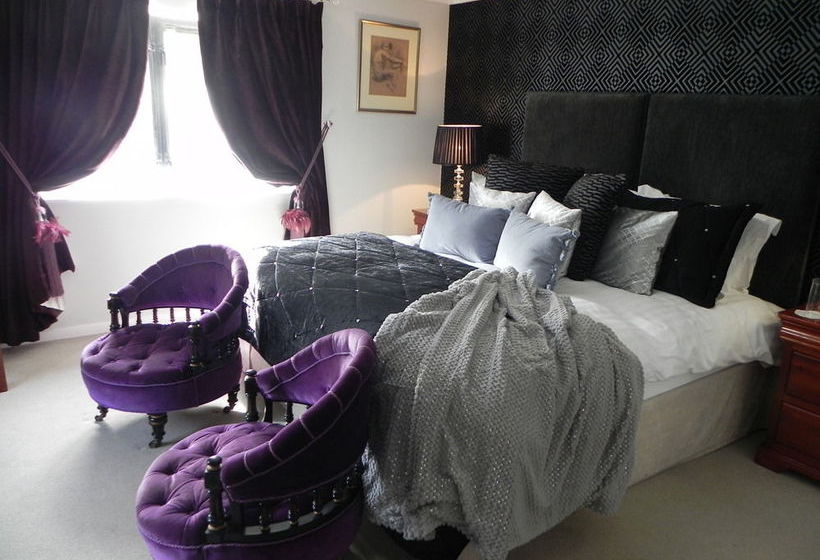 膳宿费 Bath Lodge Castle