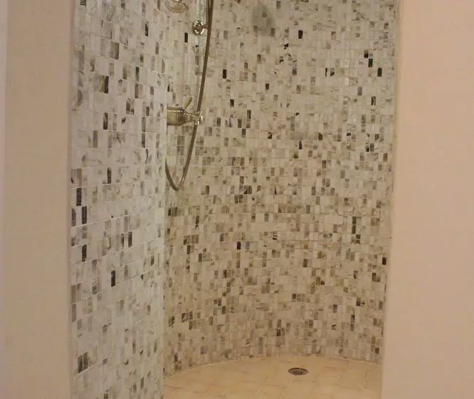 Пансион Bath Lodge Castle