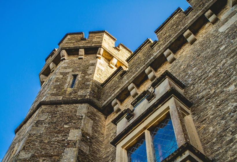 膳宿费 Bath Lodge Castle