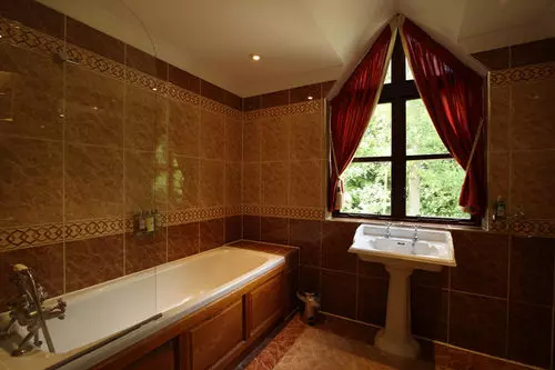 پانسیون Bath Lodge Castle