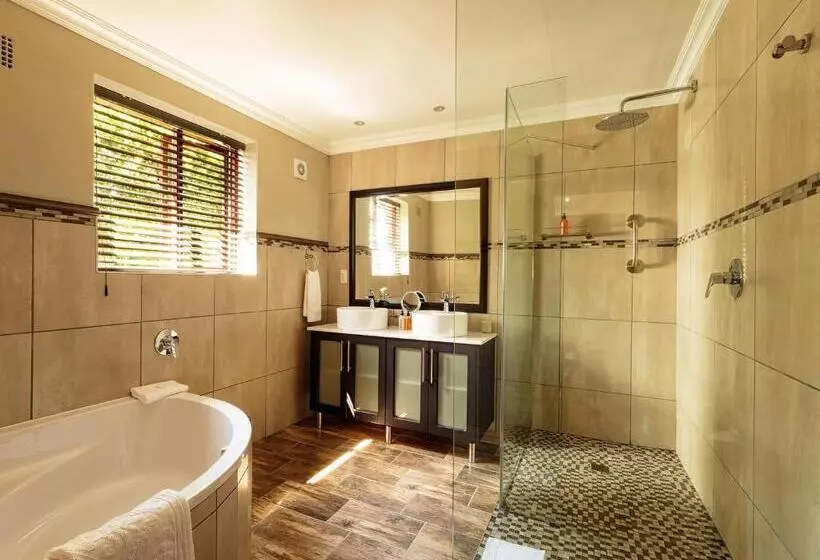 פנסיון Wilderness Manor