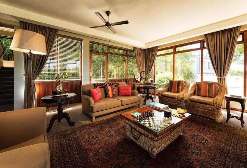 פנסיון Wilderness Manor