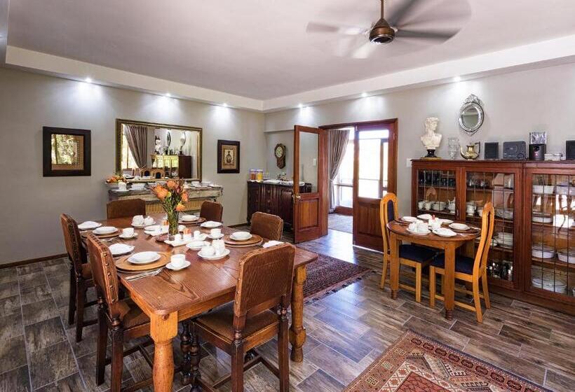 פנסיון Wilderness Manor