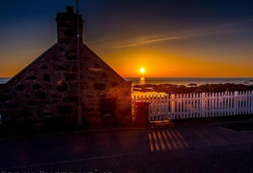 Pew With A View  Seafront Cottages