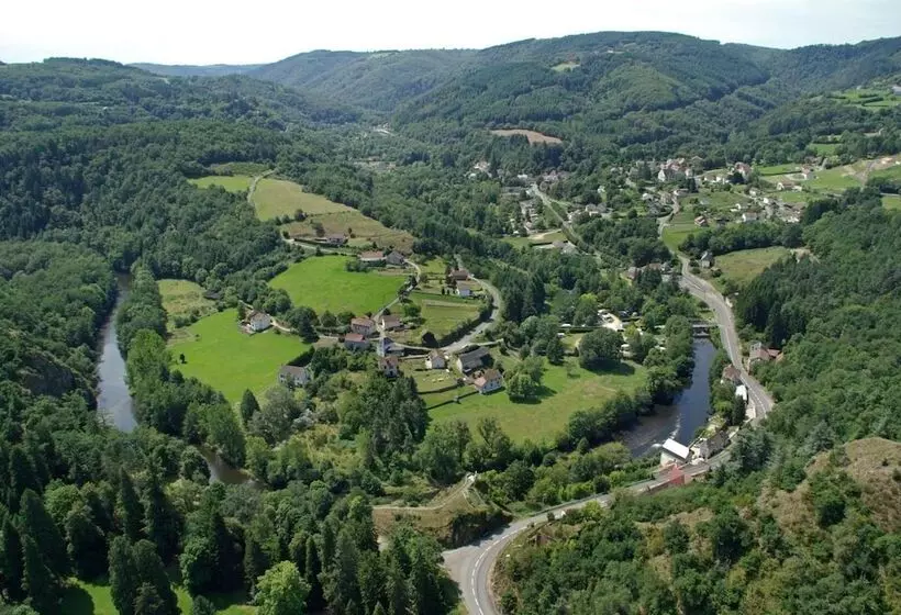 ベッドアンドブレックファースト Chambres D'hotes Du Moulin De Lachaux