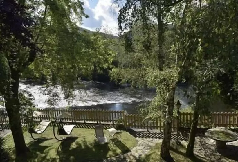 ベッドアンドブレックファースト Chambres D'hotes Du Moulin De Lachaux