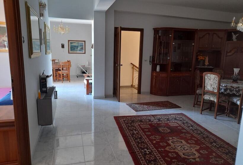 住宿加早餐  Rosa Di Calabria