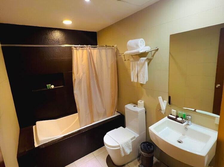 Отель 88 Courtyard