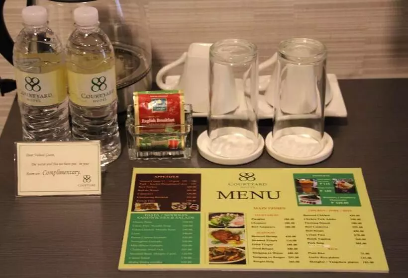 Отель 88 Courtyard