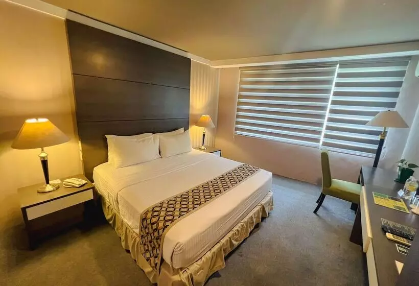 Отель 88 Courtyard