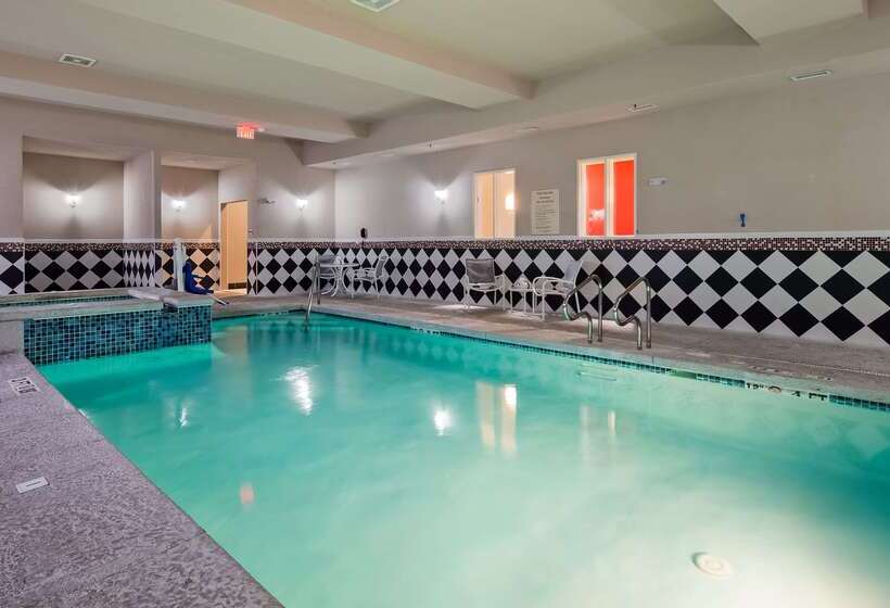 בית מלון כפרי Best Western Plus Laredo Inn & Suites