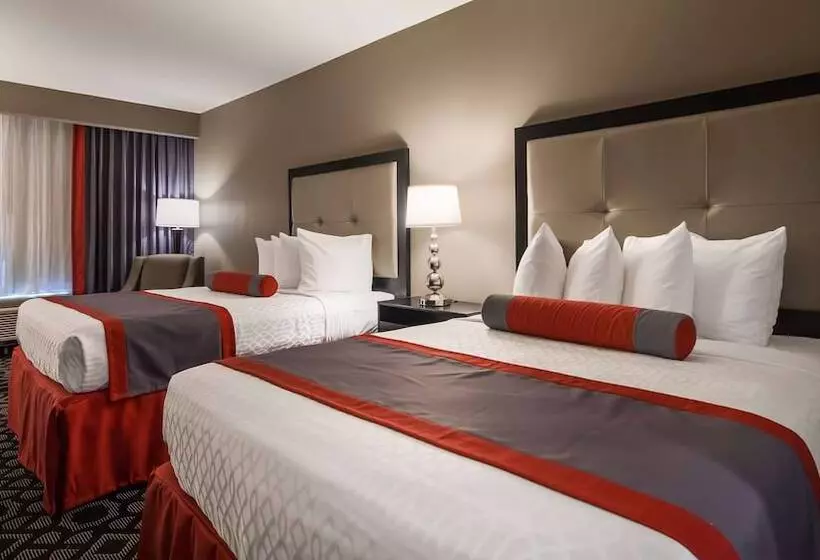 בית מלון כפרי Best Western Plus Laredo Inn & Suites