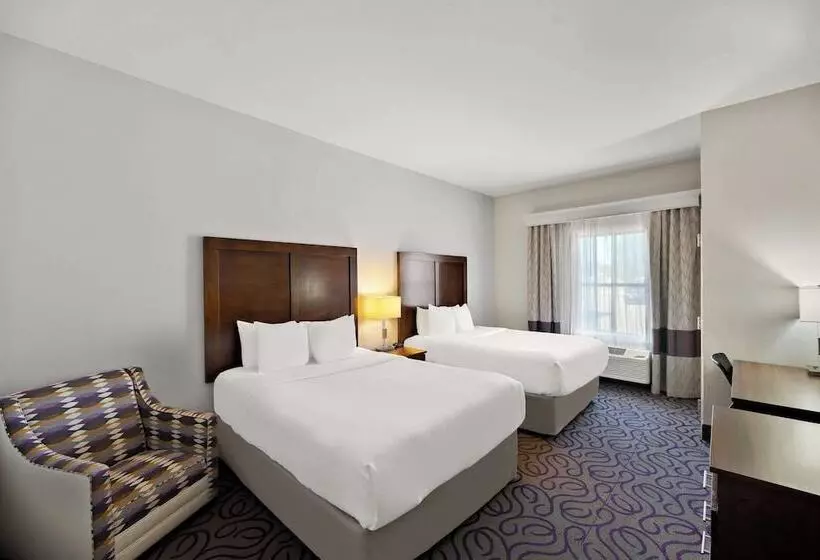 ホテル Comfort Inn & Suites