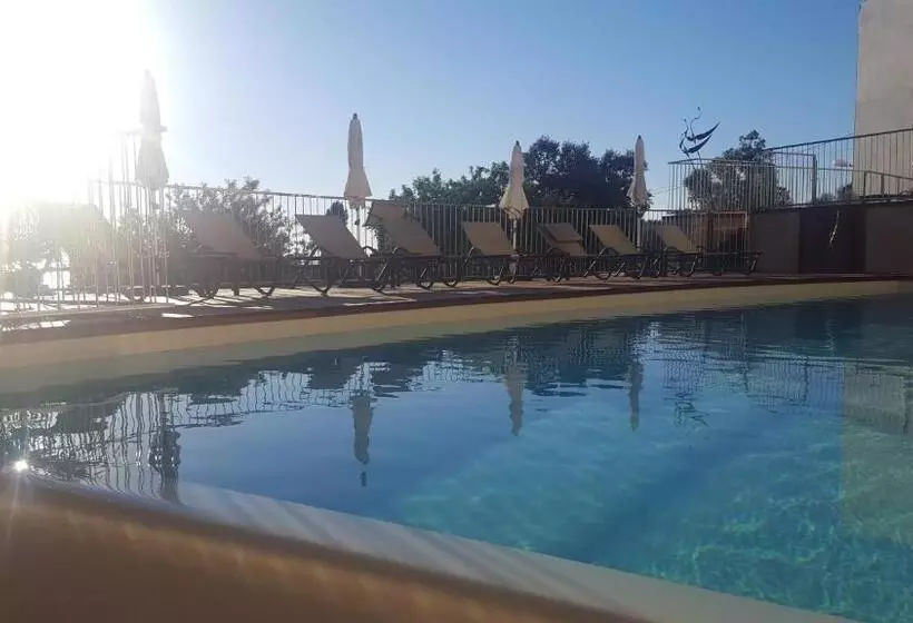 בית מלון כפרי Davia