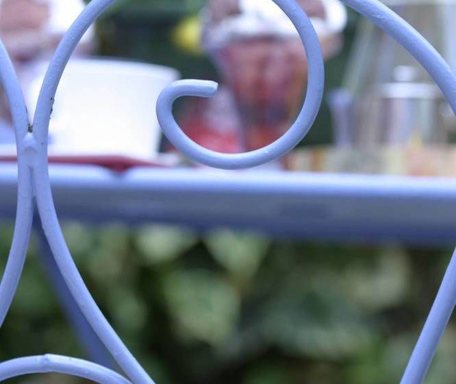 Hotel A Chablis La Maison D Alienor, Chambres D Hôtes