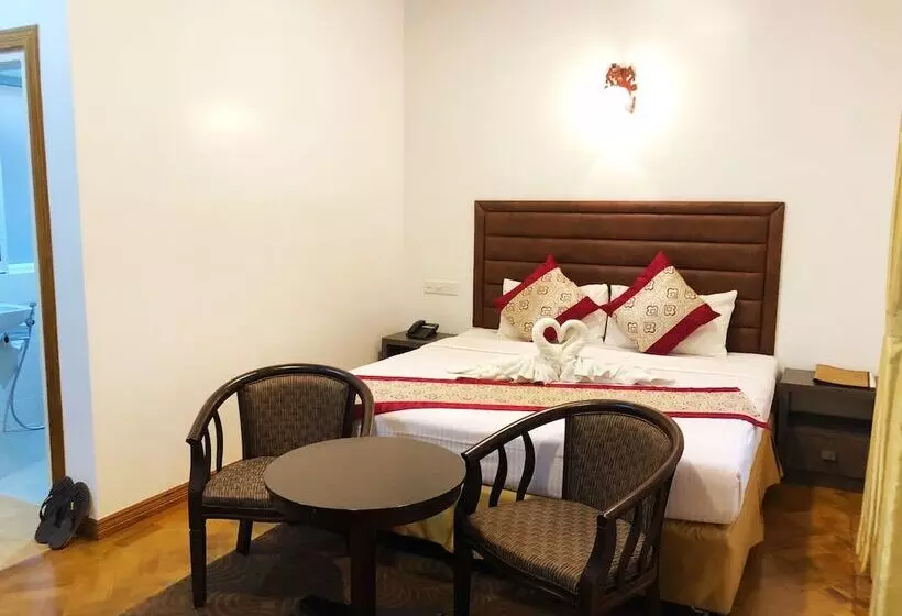 هتل Kanbawza Hinthar