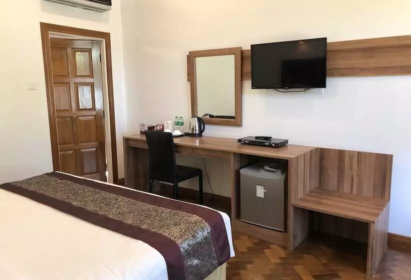 هتل Kanbawza Hinthar