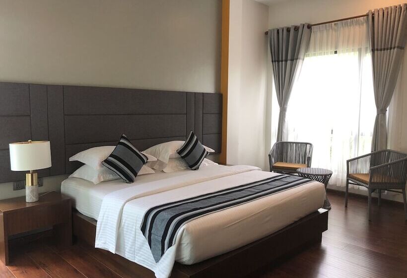 هتل Kanbawza Hinthar