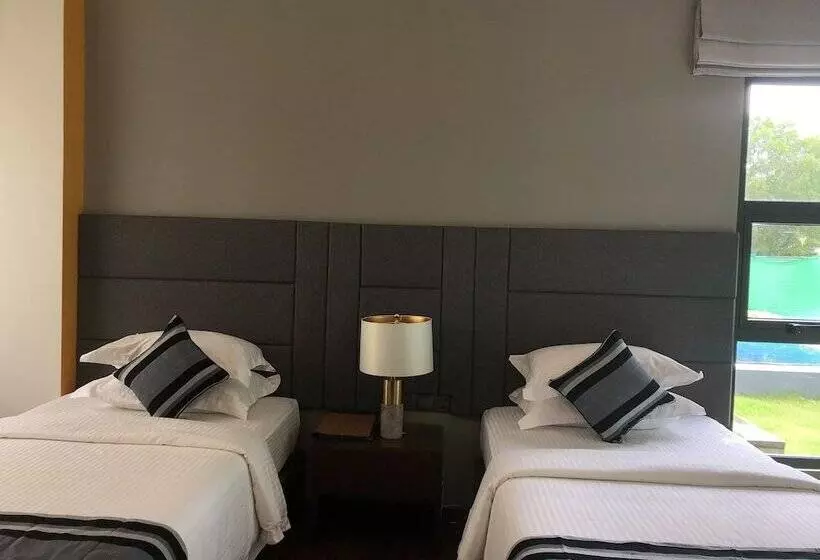 هتل Kanbawza Hinthar