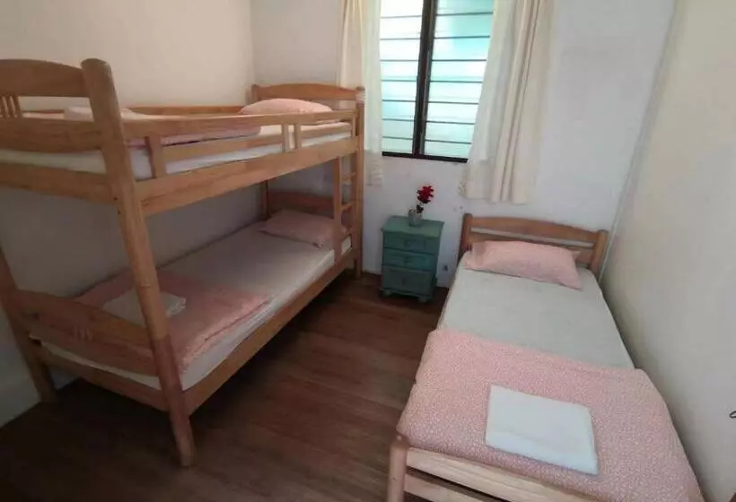 Hotel Moonriver Lodge