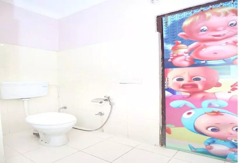 Отель Oyo Rooms Shastri Market Jalandhar