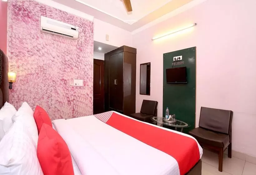 Отель Oyo Rooms Shastri Market Jalandhar