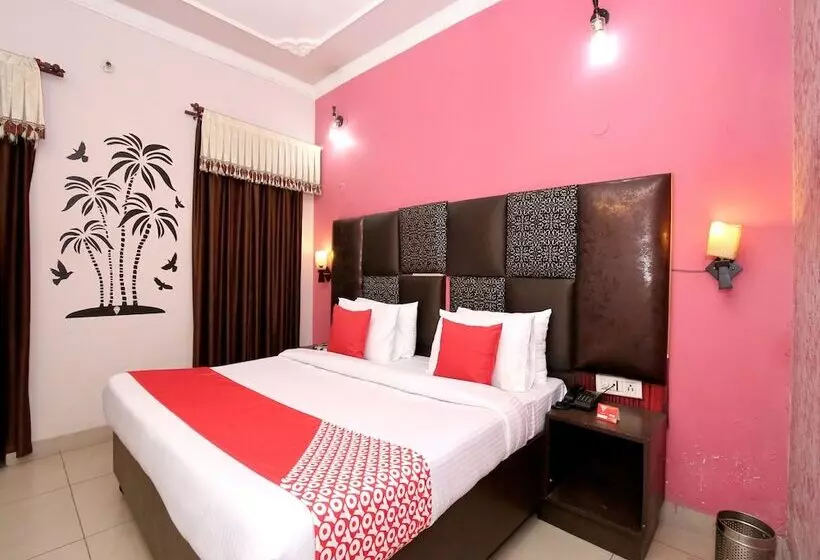 Отель Oyo Rooms Shastri Market Jalandhar