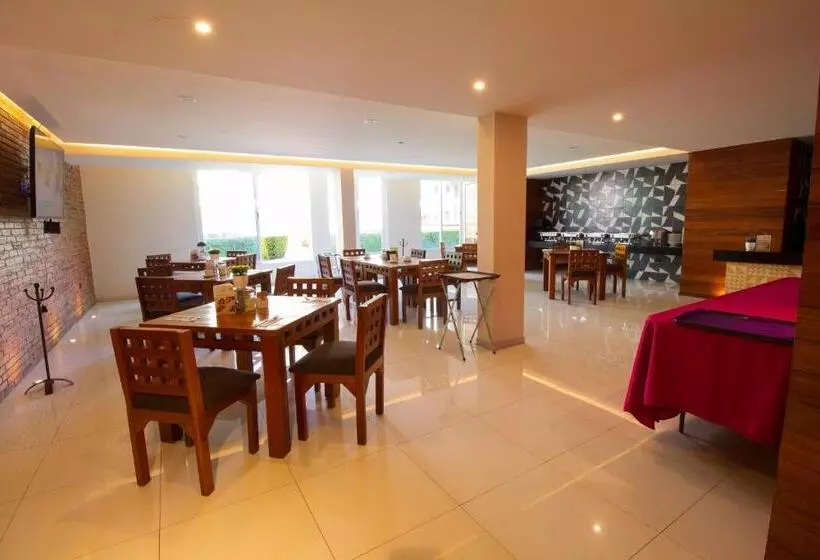 ホテル Posada Senorial