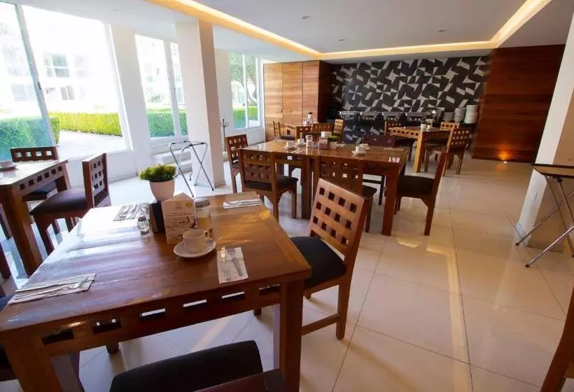 ホテル Posada Senorial