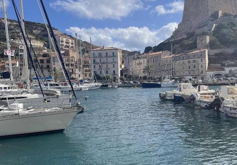 בית מלון כפרי Residence Casarina