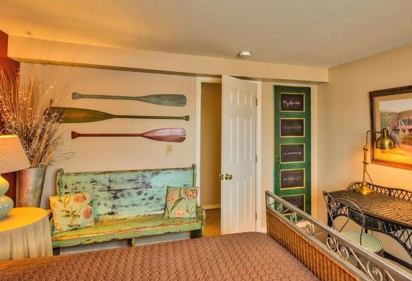 هتل Sandy Cove Inn