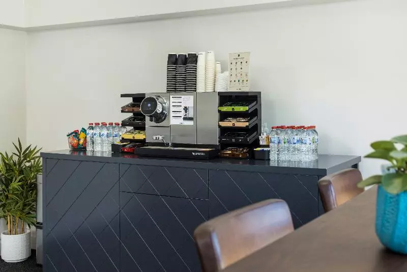 Отель The Abbott Boutique