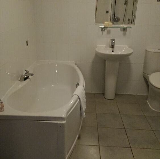 בית מלון כפרי The Gilvenbank