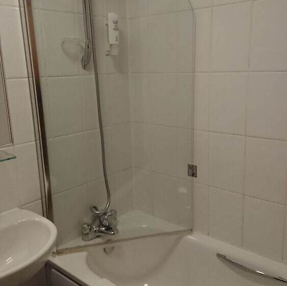 בית מלון כפרי The Gilvenbank