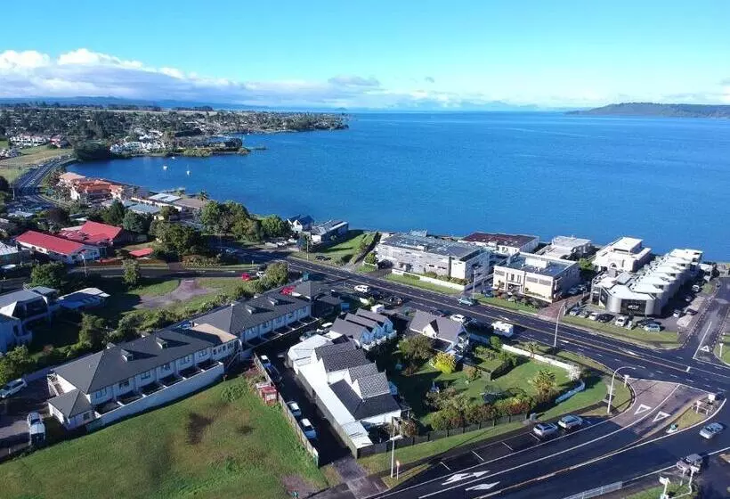 Motel Phoenix Thermal Resort Taupo