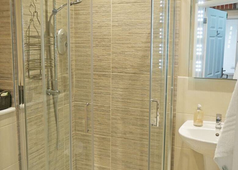 Пансион Glendower Guest Apartments