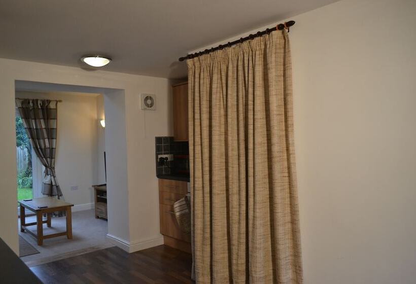 Пансион Glendower Guest Apartments