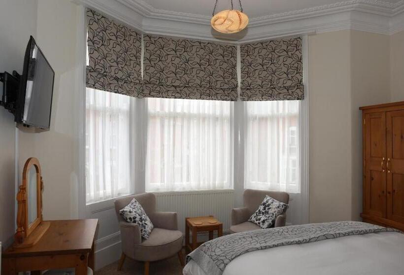 Пансион The Waves