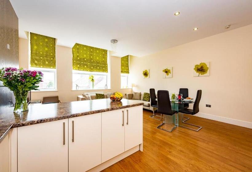 Waterview Deluxe Apartments