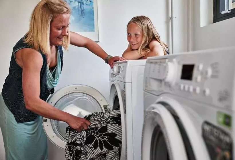 Cămin Family Rooms With Ensuite Bathrooms