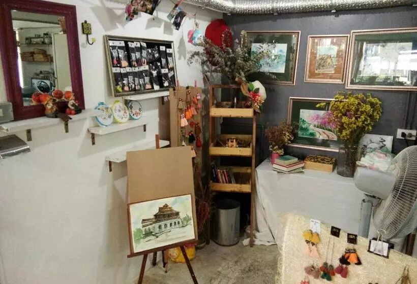 The Grace House Chiangmai   Hostel