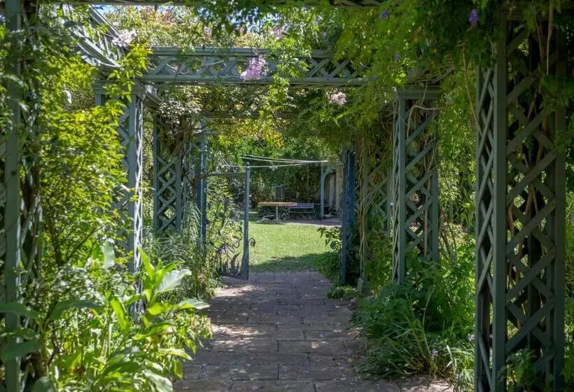 Bed and Breakfast Maddies Of Bolwarra