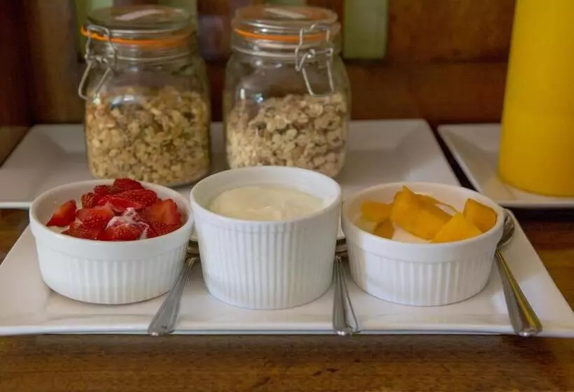 Bed and Breakfast Maddies Of Bolwarra