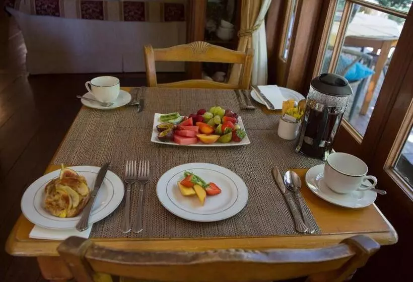 Bed and Breakfast Maddies Of Bolwarra