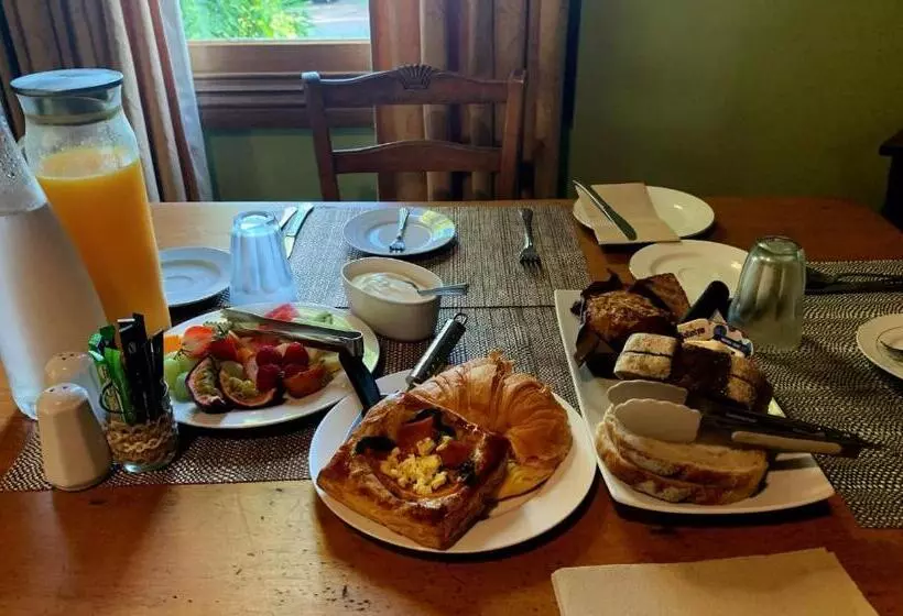 Bed and Breakfast Maddies Of Bolwarra