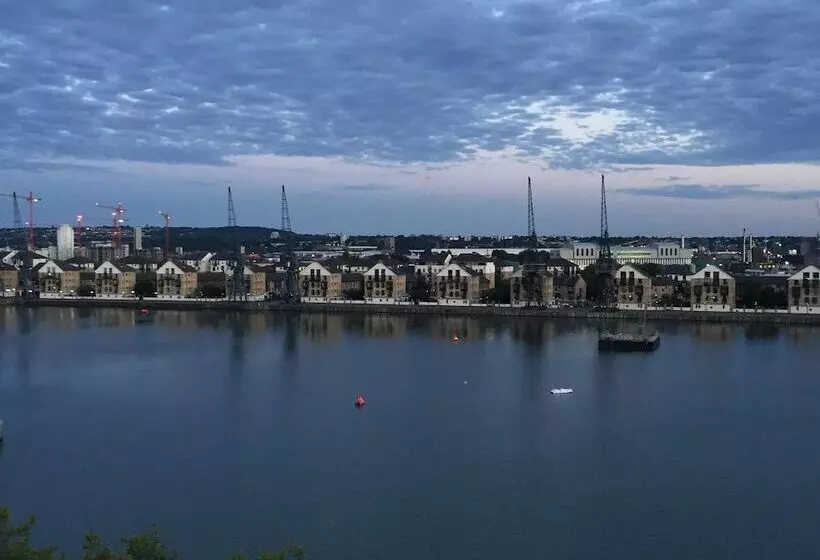 Belvedere Royal Victoria Docks